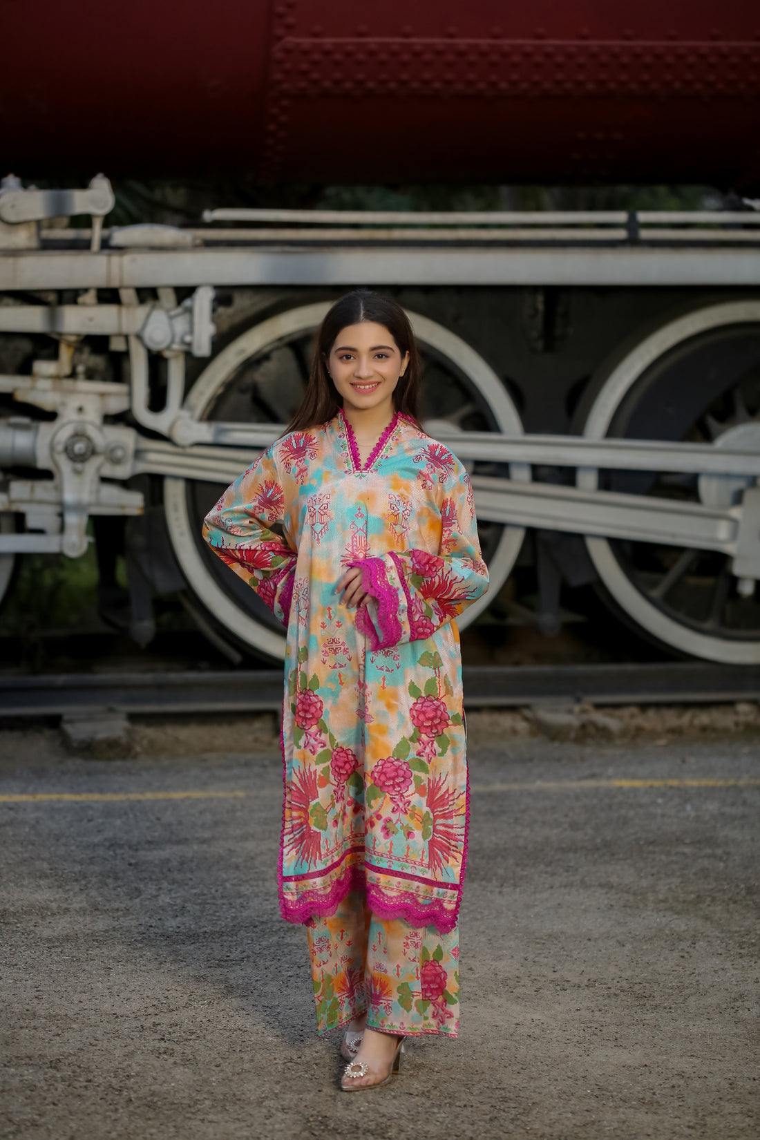 Saadia Ahmed LWSU-25P201 2-Pcs Printed Lawn - Image 3