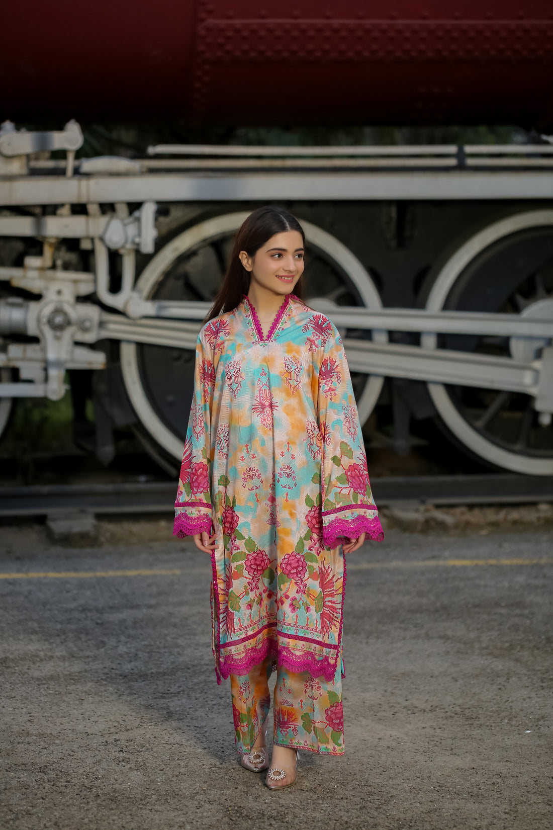 Saadia Ahmed LWSU-25P201 2-Pcs Printed Lawn - Image 2
