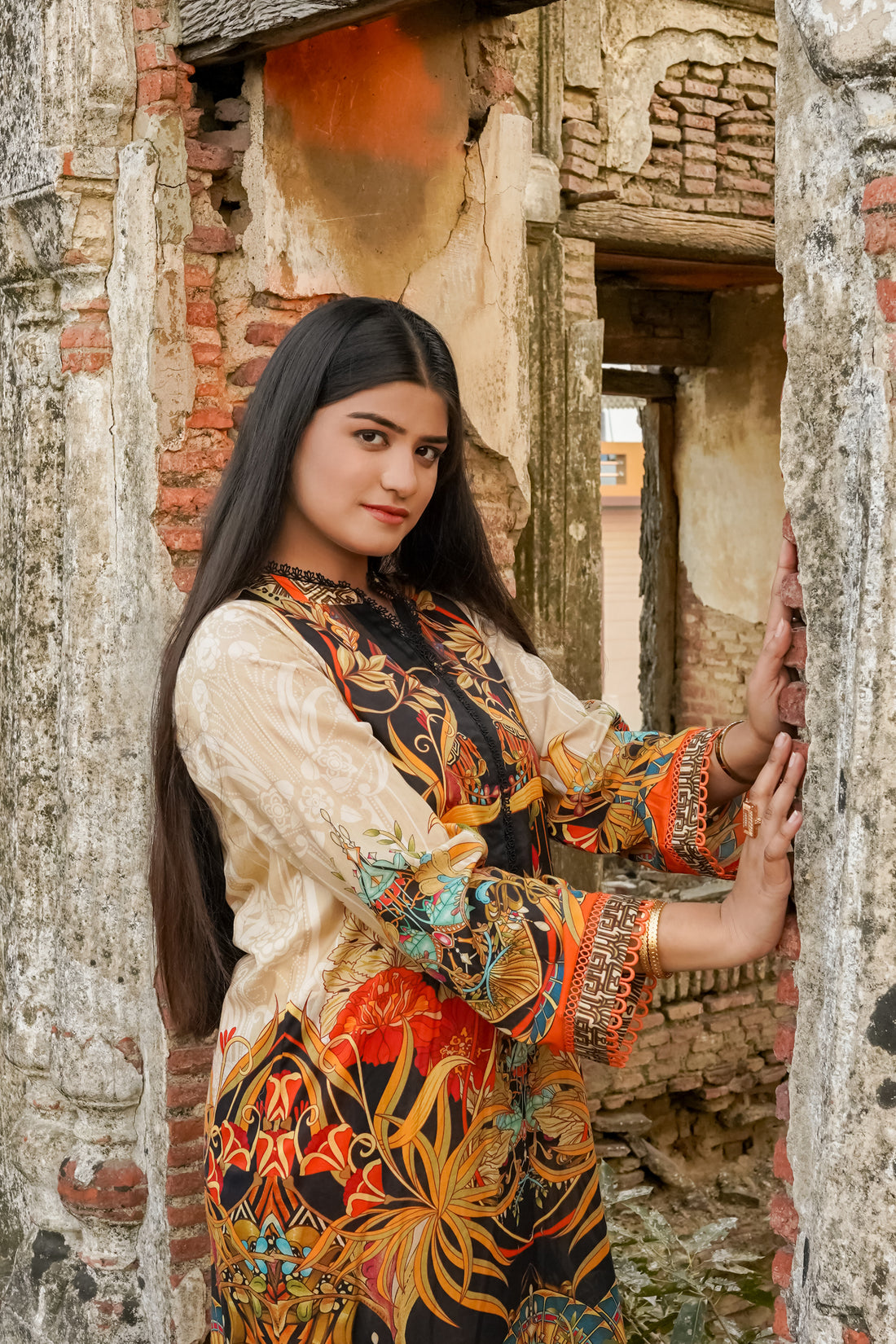 Saadia Ahmed LWSU-25P204 2-Pcs Printed Lawn - Image 2