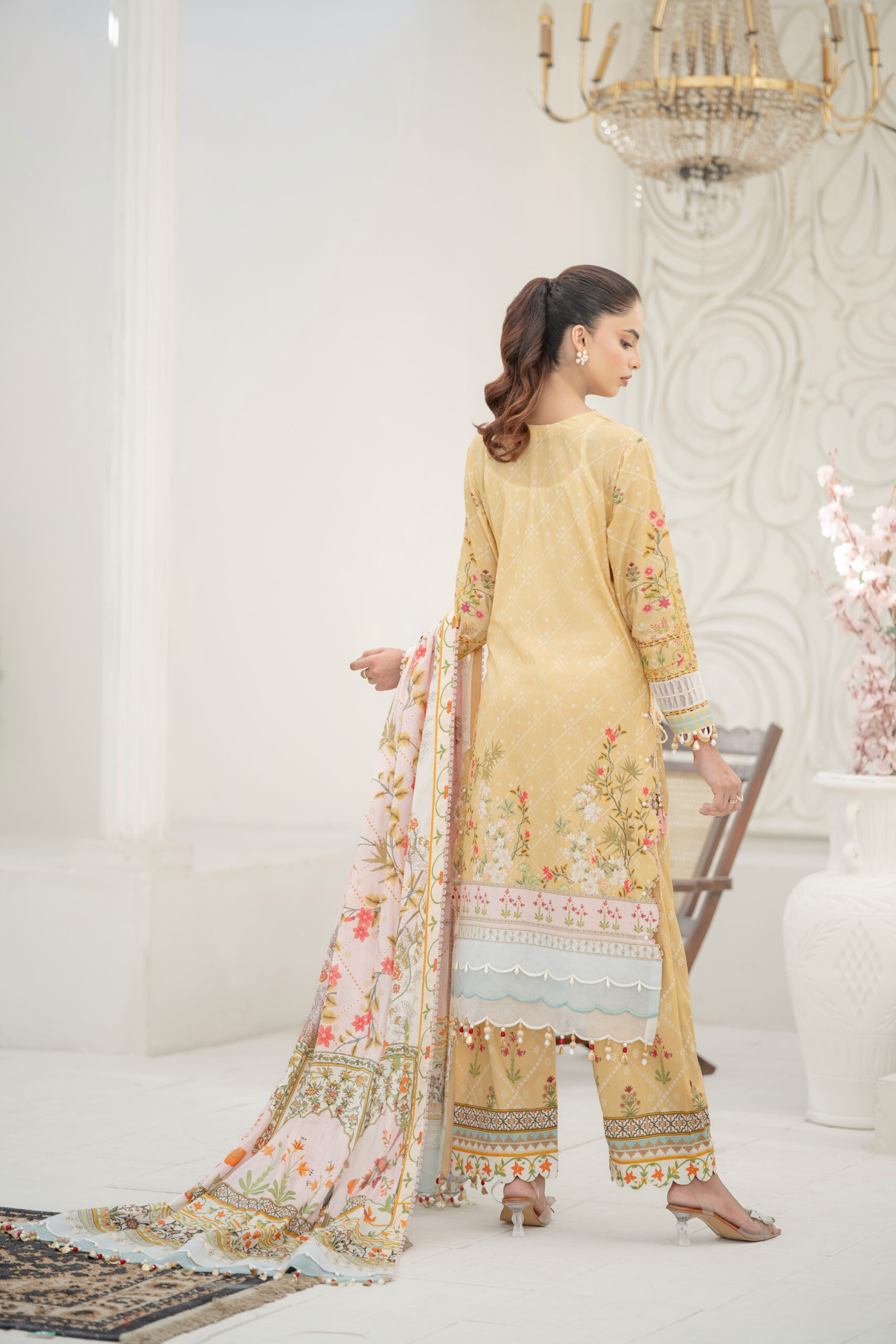 Saadia Ahmed SA26SP302 3pc Printed Lawn 26' - Image 2