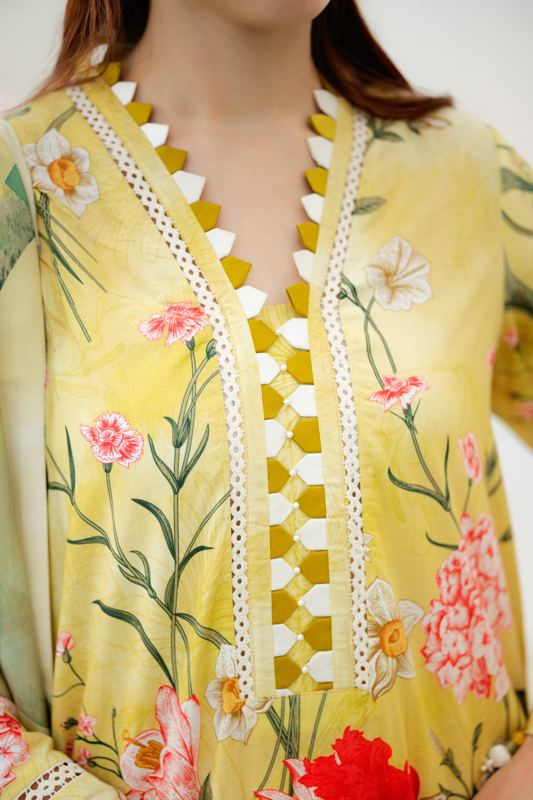 Saadia Ahmed SA26SP306 3pc Printed Lawn 26' - Image 7