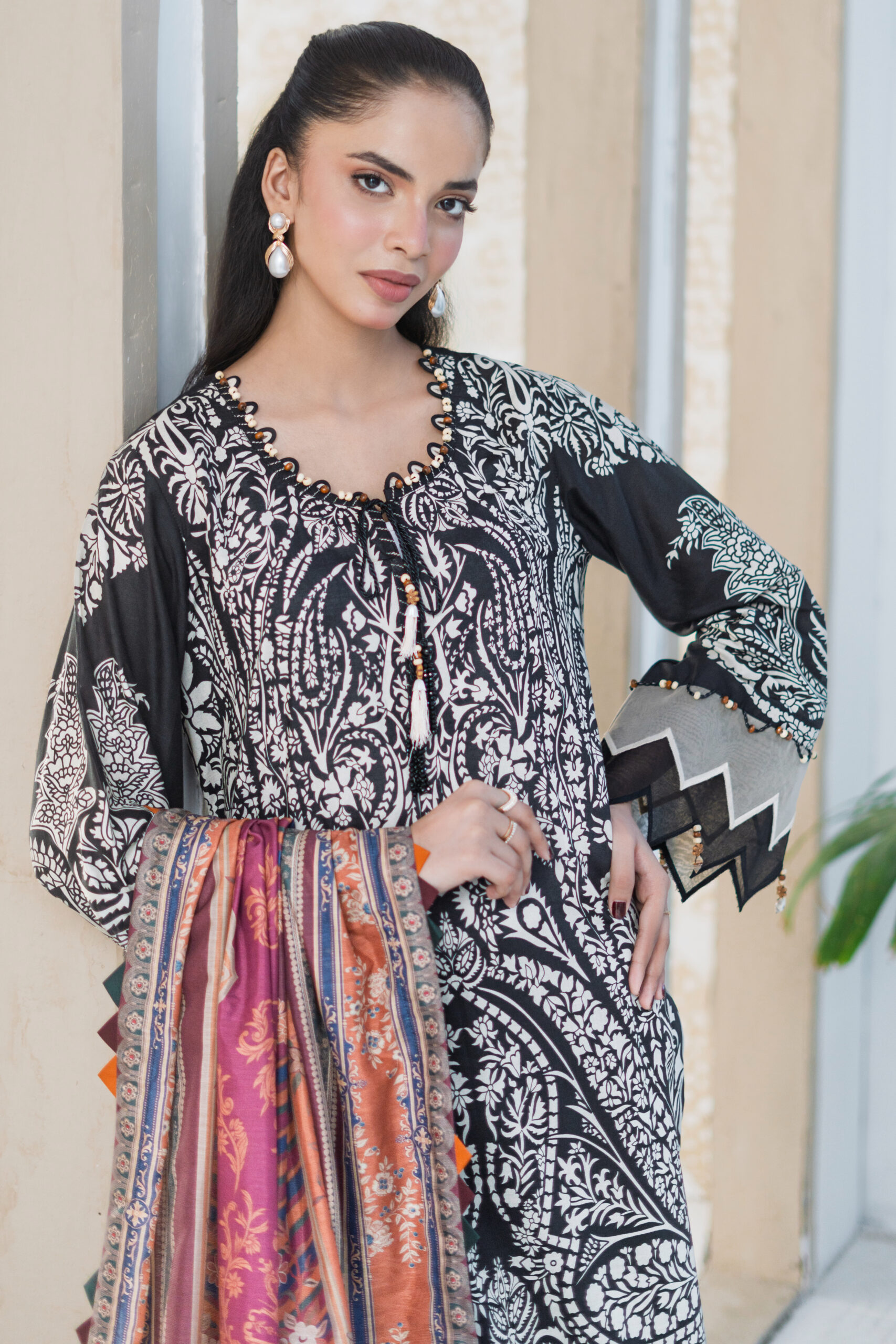 Saadia Ahmed SA26SP305 3pc Printed Lawn 26' - Image 7